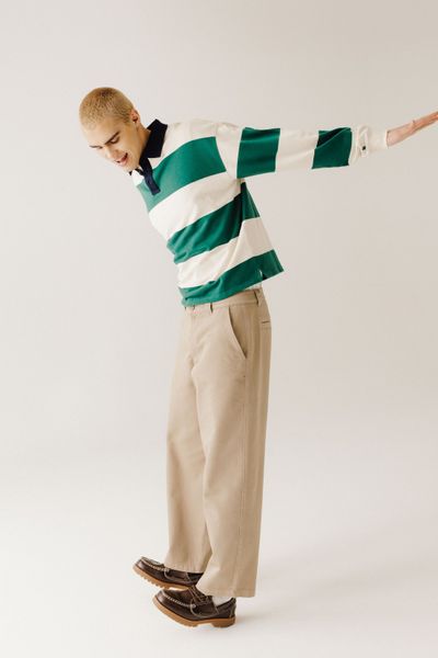 Ensemble "Sweat ray&eacute; & Chino"